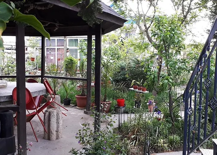 La Mariana Vama Veche