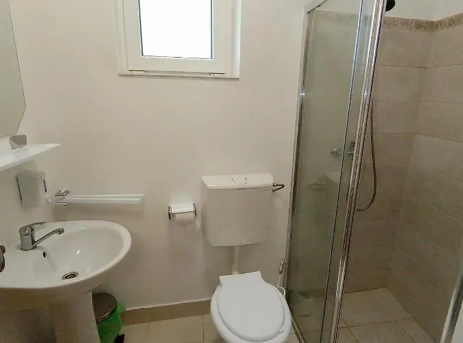 La Mariana Guest house *